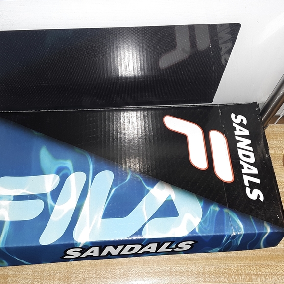 Fila women's sleek slide sandals - Picture 4 of 14